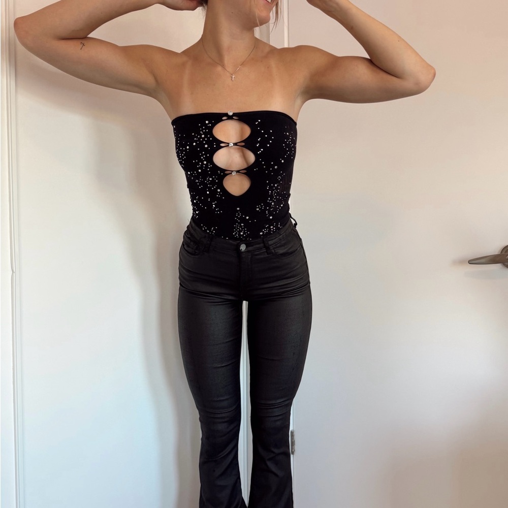 Stylish Black Cutout Top and Pants Set